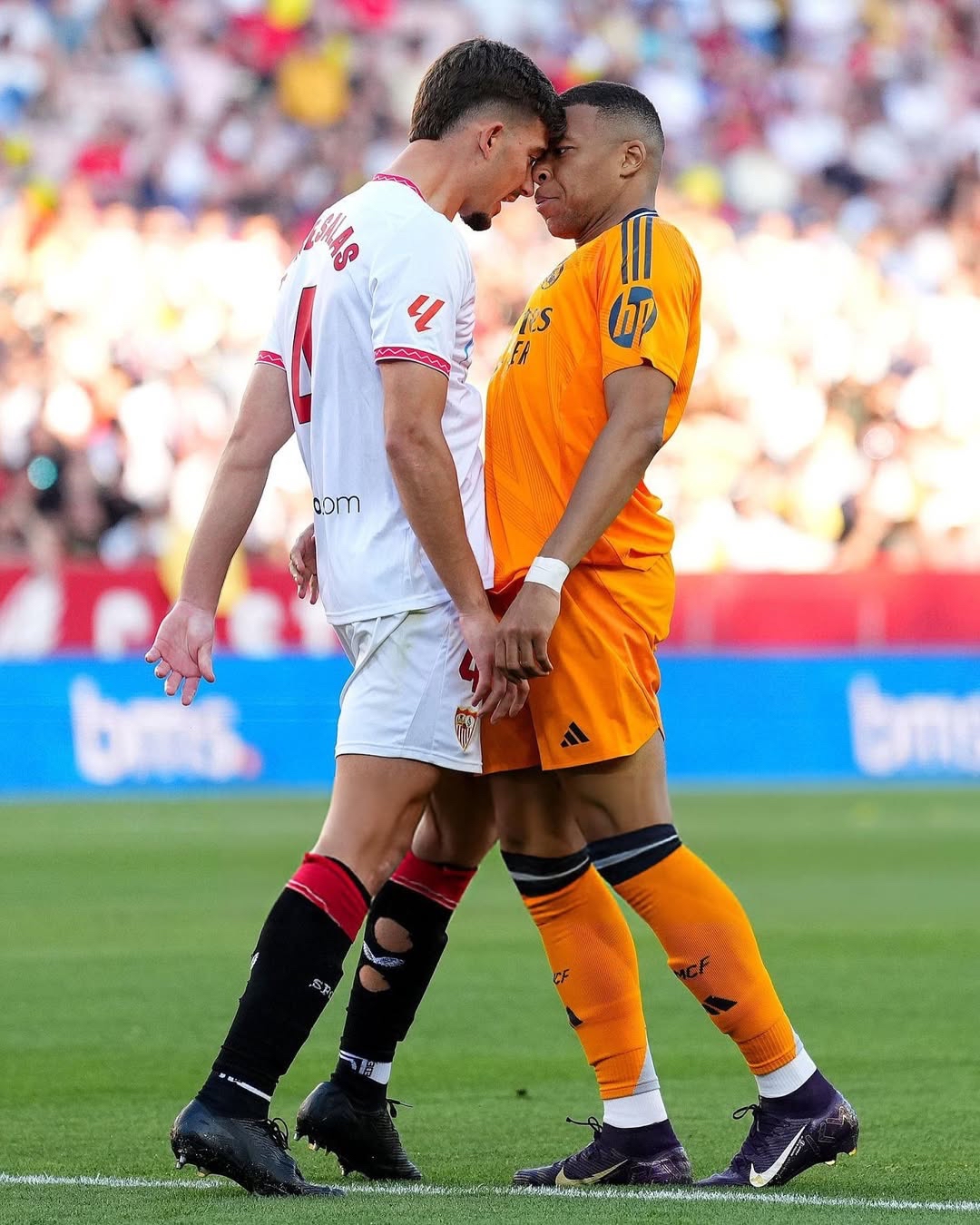 姆巴佩巅峰对决，C罗与80激战TL分钟，高光表现胜负难料！的简单介绍